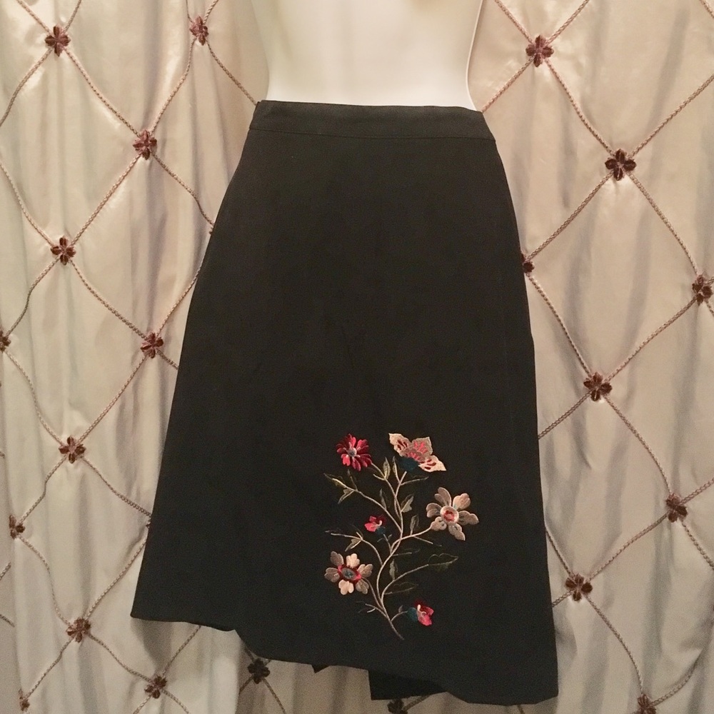 Casual Embroidered Skirt by August Max’s